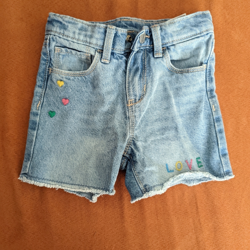 NWOT 4t embroidered jean shorts